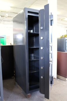 Used ISM Super Treasury 6420 TRTL30X6 High Security Safe